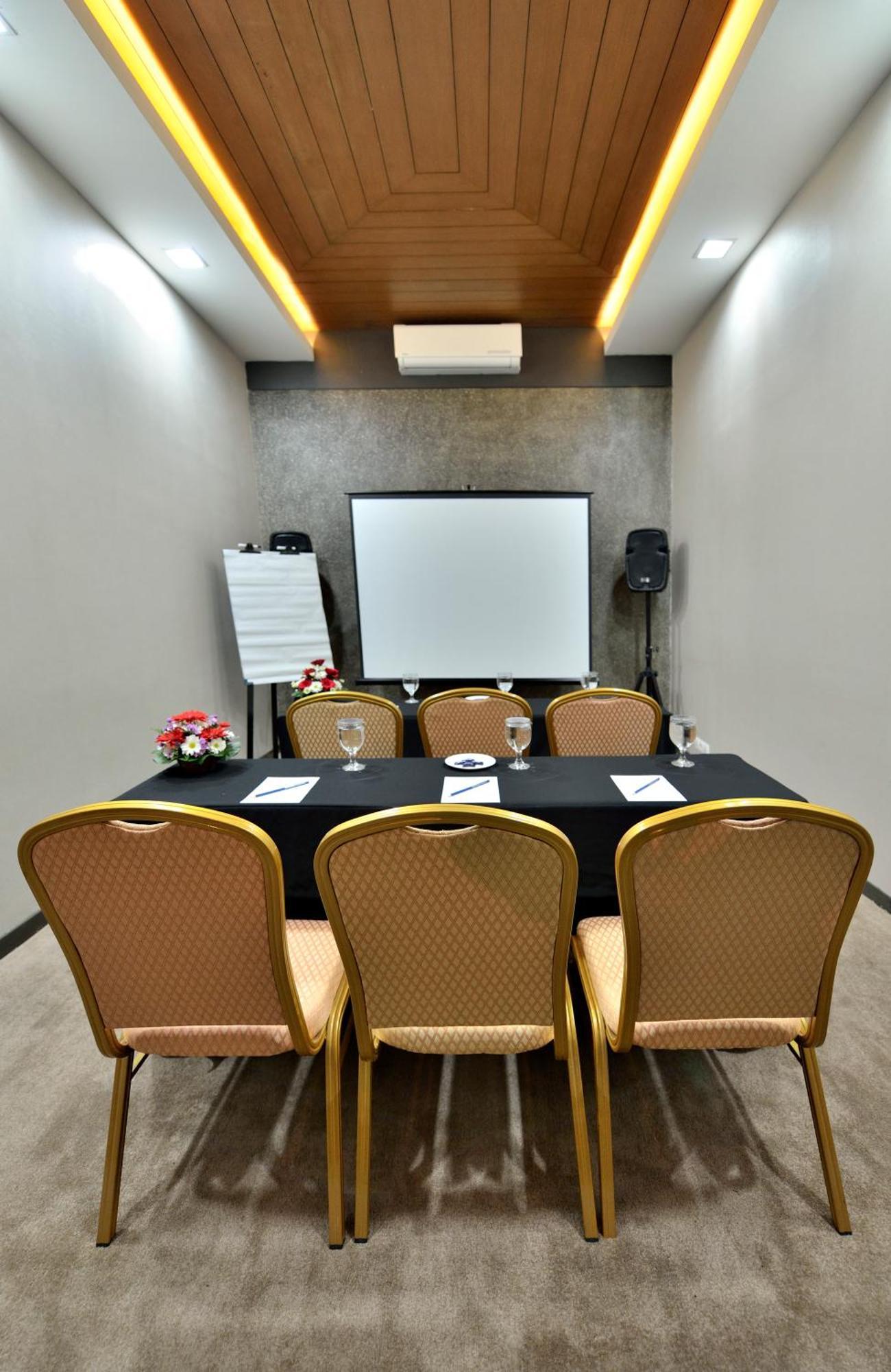 โรงแรมเซอร์เรล่า เมอร์เดก้า บันดุง ภายนอก รูปภาพ